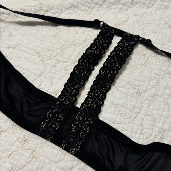 Lace Aerie Bra - Picture 3 of 7